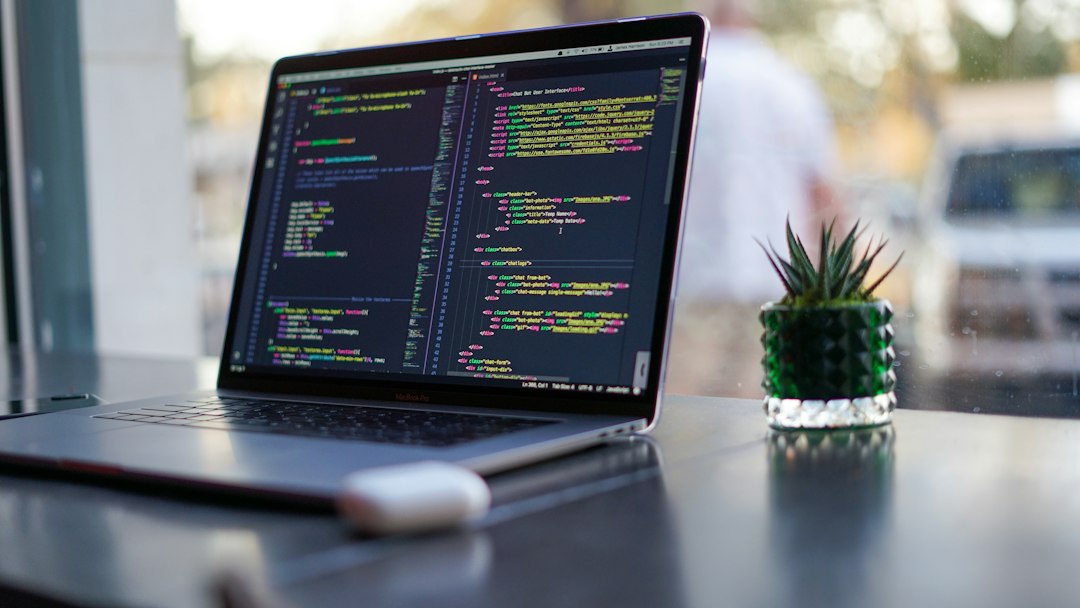 Notebook com código em um ambiente de desenvolvimento usado para criar aplicativos com Claude